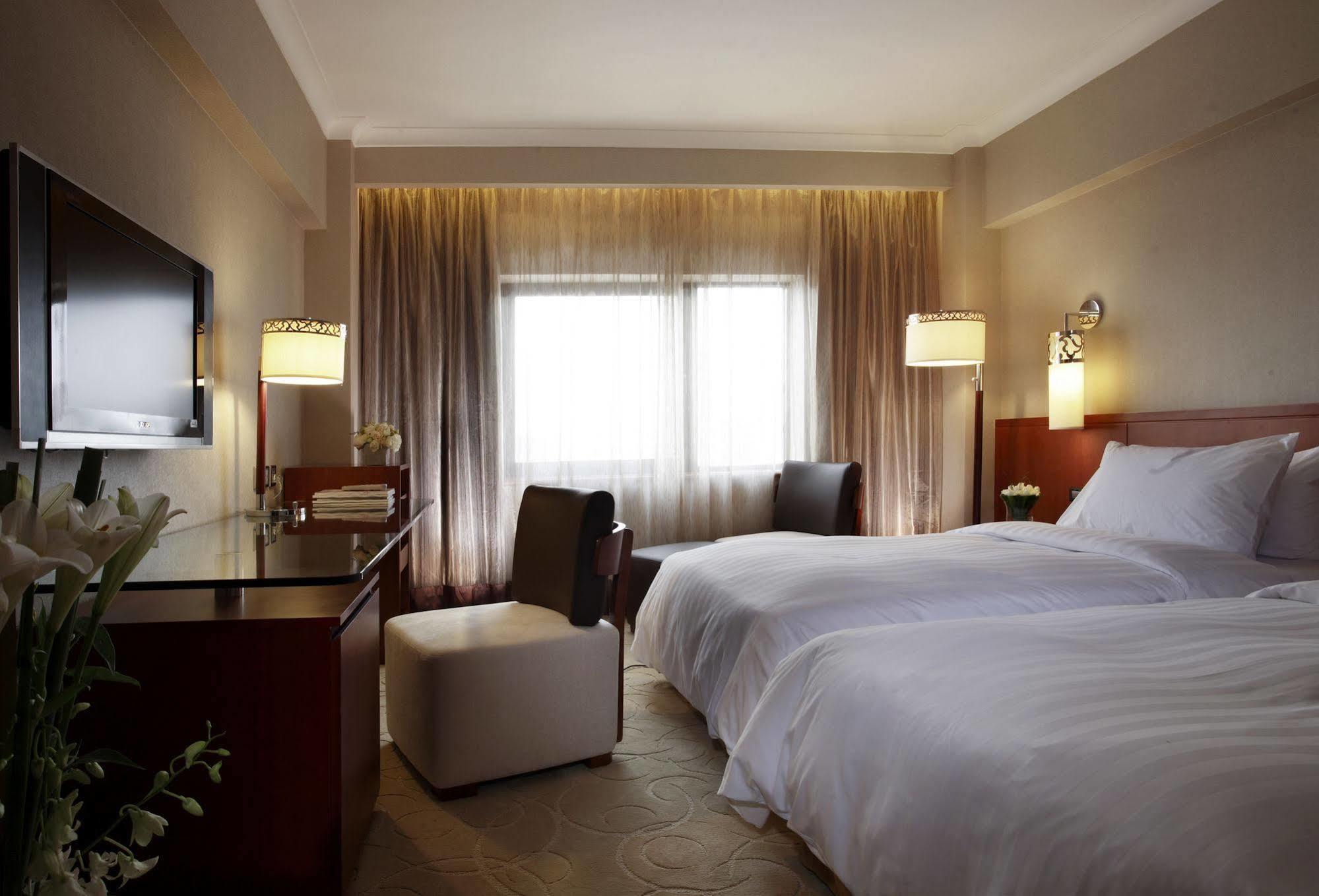 Grand Noble Hotel Dongguan Dongguan  Exterior foto